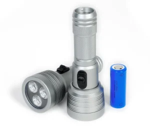 Best Divers Batteria Ricaricabile 26650 polo positivo alto